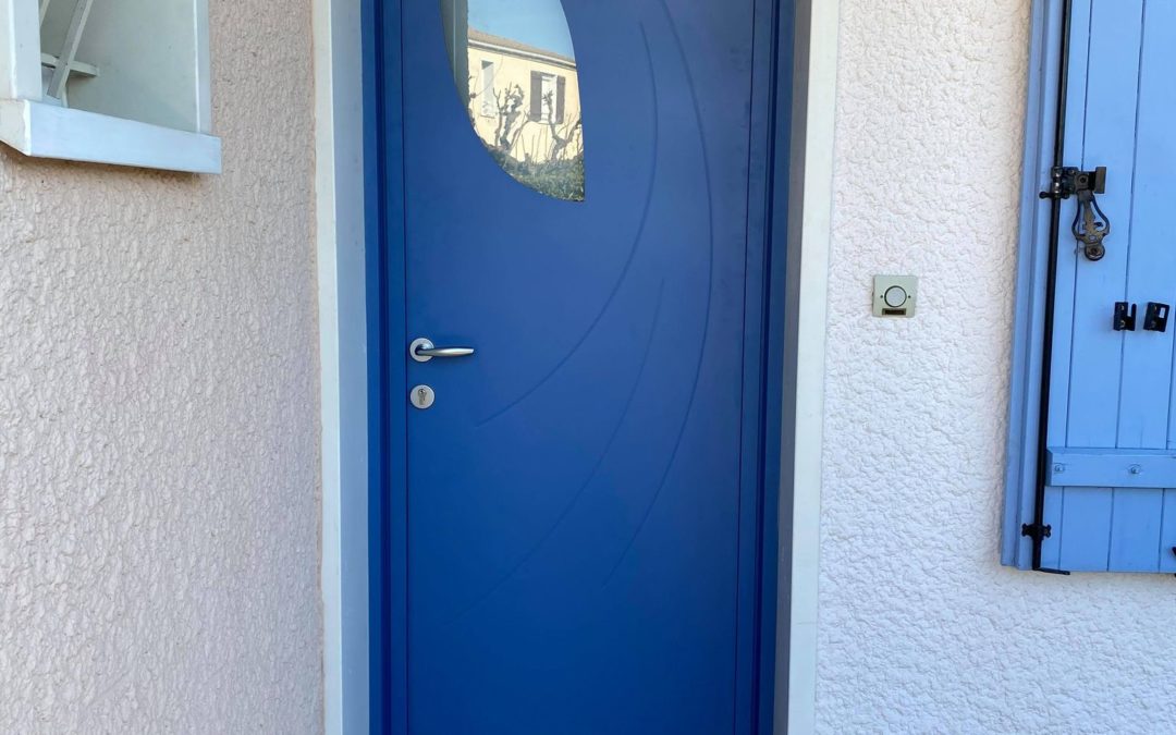 Porte d'entrée en acier, sur mesure, fabrication francaise, porte bleu, vitrage securit